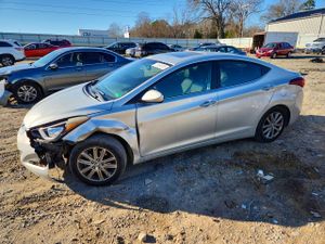 Hyundai Elantra SE 1.8L 4 2015