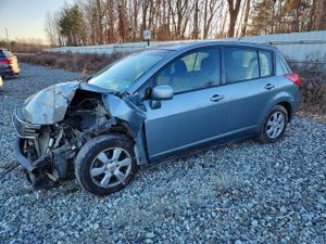 Nissan Versa S 1.8L 4 2012