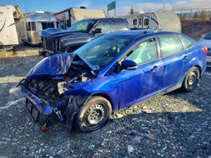 Ford Focus SE 2.0L 4 2012