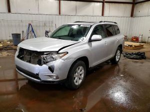 Toyota Highlander BASE 3.5L 6 2013
