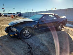 Ford Mustang GT 4.6L 8 2005