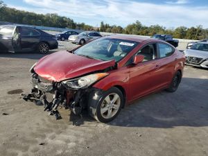 Hyundai Elantra GLS 1.8L 4 2013