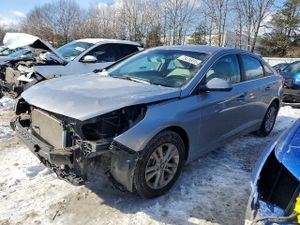 Hyundai Sonata SE 2.4L 4 2015