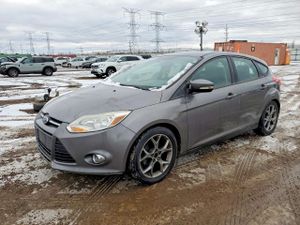 Ford Focus SE 2.0L 4 2014