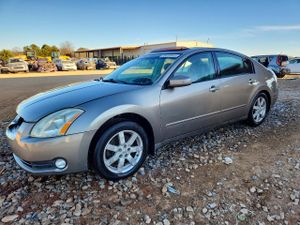 Nissan Maxima SE 3.5L 6 2005