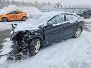 Hyundai Elantra GLS 1.8L 4 2013