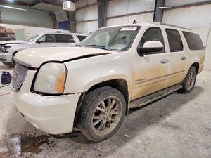 GMC Yukon DENALI 6.2L 8 2012