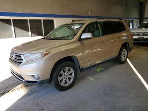 Toyota Highlander BASE 3.5L 6 2011