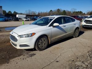 Ford Fusion S 2.5L 4 2014