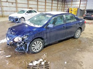 Toyota Corolla BASE 1.8L 4 2013