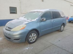 Toyota Sienna CE 3.3L 6 2006