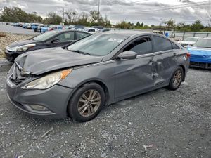 Hyundai Sonata GLS 2.4L 4 2013