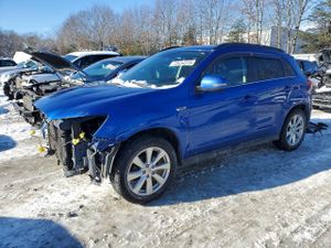 Mitsubishi Outlander SE 2.4L 4 2015