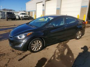Hyundai Elantra SE 1.8L 4 2014