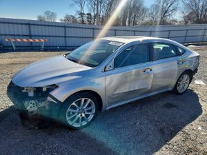 Toyota Avalon BASE 3.5L 6 2013