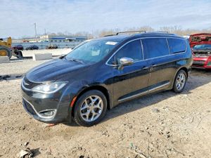 Chrysler Pacifica LIMITED 3.6L 6 2017