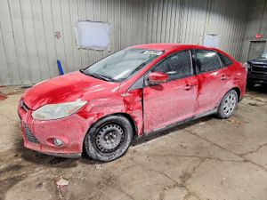 Ford Focus SE 2.0L 4 2012