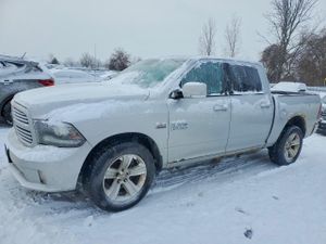 RAM 1500 SPORT 5.7L 8 2014