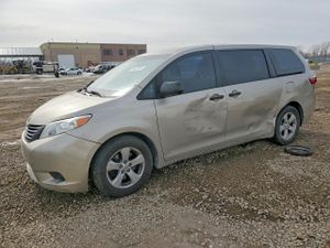 Toyota Sienna 3.5L 6 2015