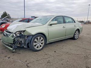 Toyota Avalon XL 3.5L 6 2005