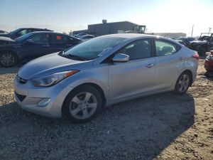 Hyundai Elantra GLS 1.8L 4 2013