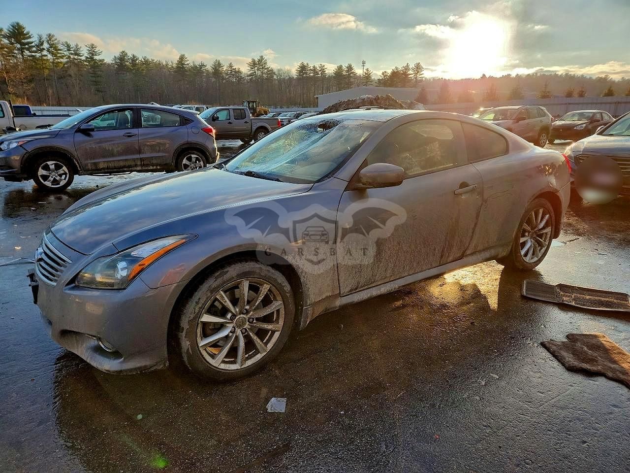 Infiniti G37 3.7L 6 2011