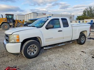 Chevrolet Silverado 1500 C1500 LT 4.8L 8 2011