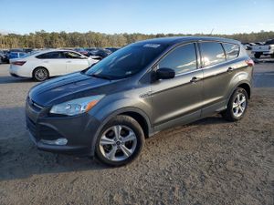 Ford Escape SE 2.5L 4 2015
