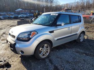 Kia Soul + 2.0L 4 2010