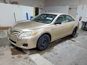 Toyota Camry BASE 2.5L 4 2011