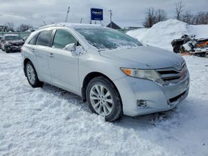 Toyota Venza LE 2.7L 4 2013