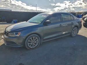 Volkswagen Jetta SE 1.8L 4 2015
