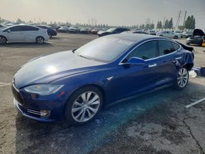 Tesla Model S 2015