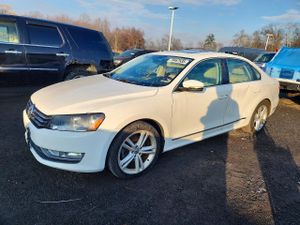 Volkswagen Passat SE 1.8L 4 2015
