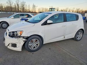 Chevrolet Aveo (Sonic) LS 1.8L 4 2012