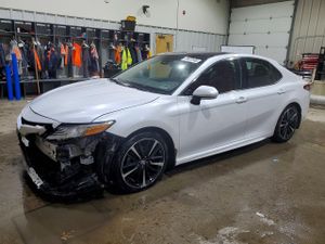 Toyota Camry XSE 2.5L 4 2018