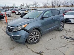 Kia Sportage LX 2.4L 4 2015