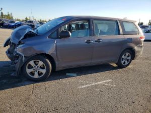 Toyota Sienna 3.5L 6 2011