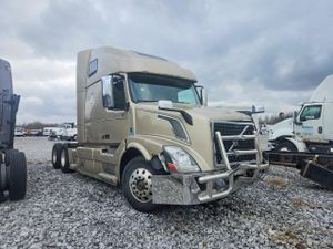 Volvo VN VNL 12.8L 6 2015