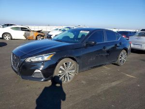 Nissan Altima SR 2.5L 4 2020