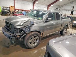 Dodge RAM 5.7L 8 2011