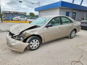 Toyota Camry LE 2.4L 4 2004