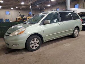 Toyota Sienna XLE 3.3L 6 2006