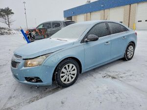 Chevrolet Cruze LS 1.8L 4 2011