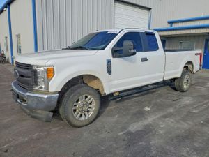 Ford F-250 SUPER DUTY 6.2L 8 2017
