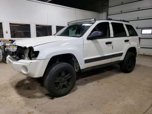 Jeep Grand Cherokee LAREDO 4.7L 8 2005