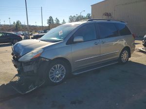 Toyota Sienna XLE 3.5L 6 2009