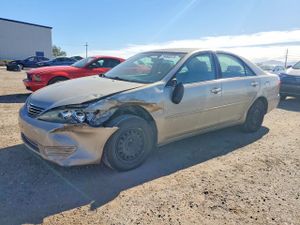 Toyota Camry LE 2.4L 4 2005
