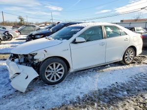 Toyota Camry HYBRID 2.5L 4 2013