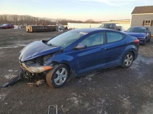 Hyundai Elantra GLS 1.8L 4 2013